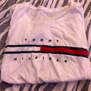 Tommy Hilfiger tee